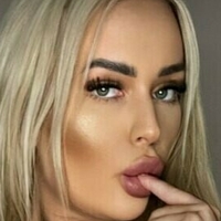 yourgirlauren Nue