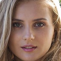 Zina Esepciuc Nue