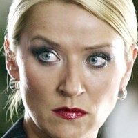 Zoe Lucker Nue